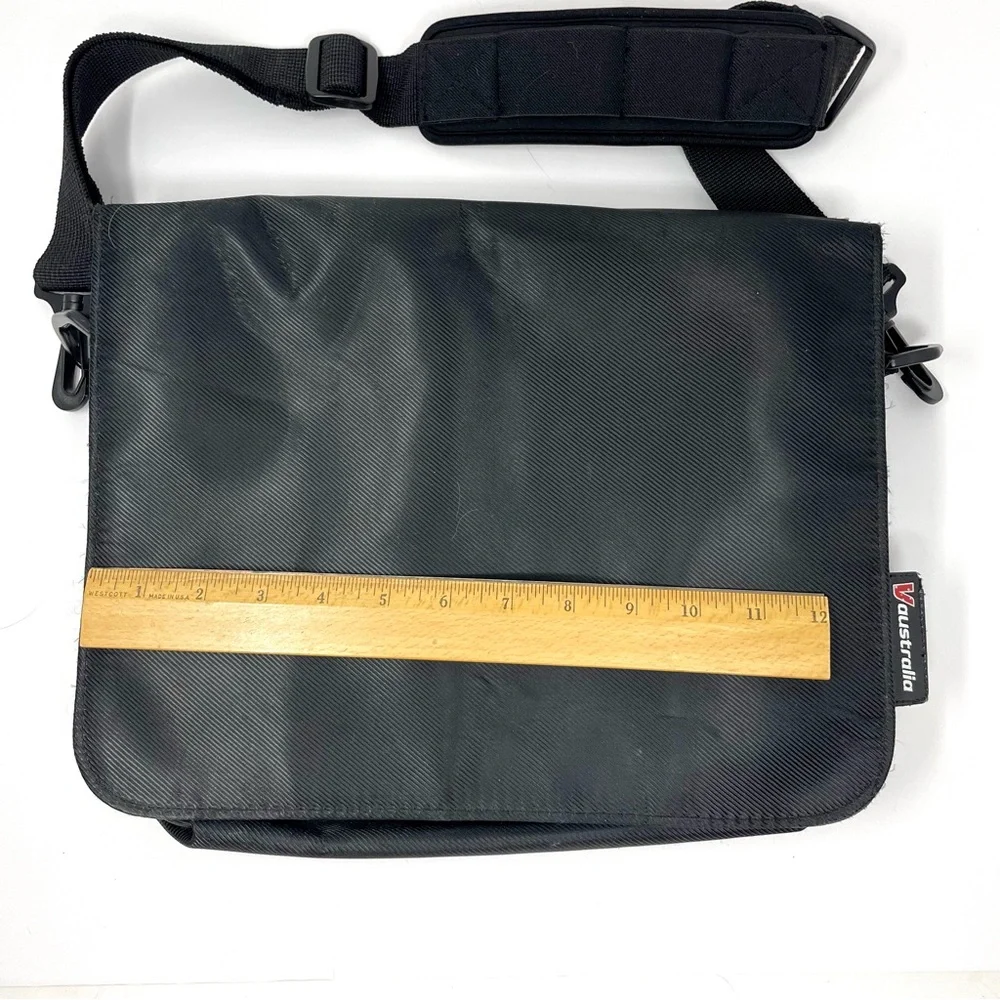Travel portfolio messenger / laptop bag